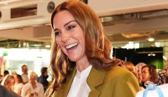 Princess Kate awards prestigious Queen Elizabeth II Design Prize in London 