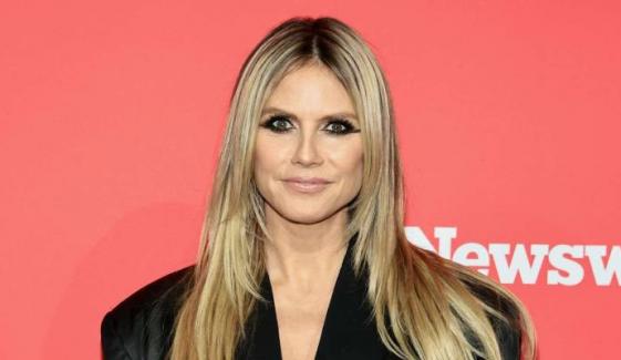Heidi Klum wows in glamorous black ensemble as she strolls French streets