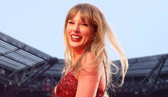 Taylor Swift marks major milestone in country music with prestigious new title