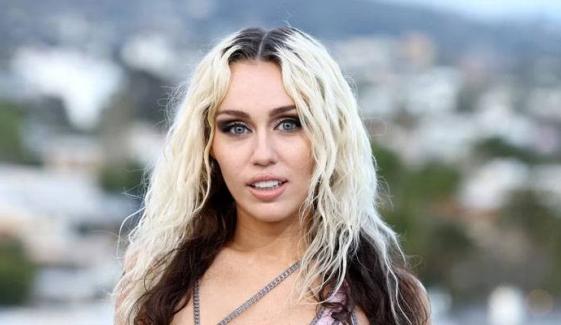 Miley Cyrus gives sweet update after private performance of new album