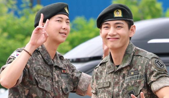 BTS’ RM, V adorably celebrate military discharge amid ARMY cheers: See