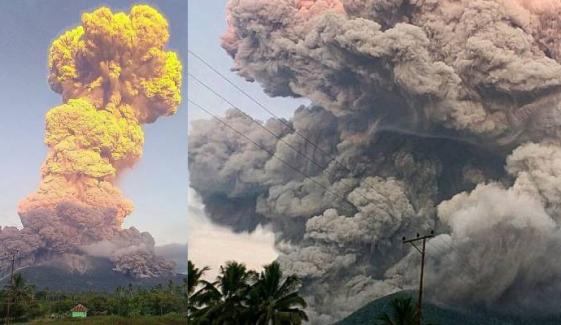 Indonesia’s Mount Lewotobi Laki-Laki erupts with huge mushroom cloud seen 90 miles away