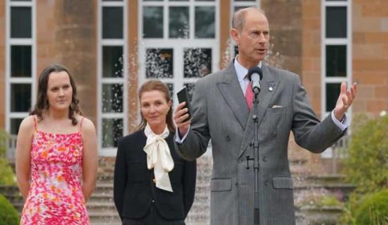 Duke of Edinburgh hosts joyful Gold Award celebration in Northern Ireland