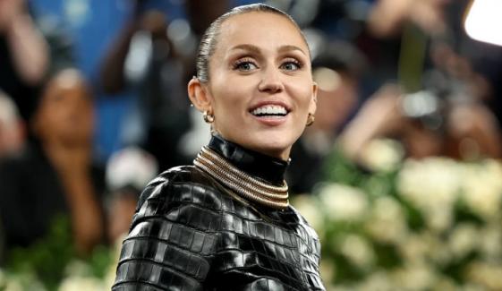 Miley Cyrus makes thrilling Disney comeback with 'Something Beautiful'