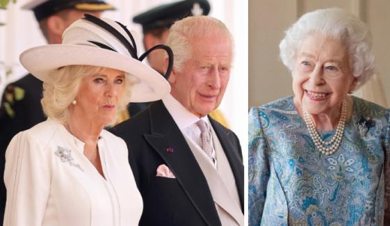 King Charles, Camilla unveil Memorial Stone in honour of late Queen Elizabeth
