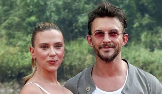 Jonathan Bailey, Scarlett Johansson joke about grueling 'Jurassic World' stunt