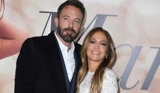 Jennifer Lopez pens painful lyrics amid divorce buzz with Ben Affleck