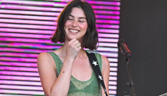 Gracie Abrams drops exclusive photos from London concert with moving note