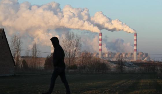 Air pollution fuels lung cancer in non-smokers, study 