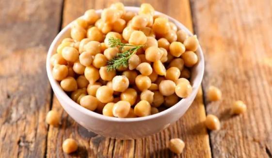 Chickpeas show surprising power to cut cholesterol levels in new study