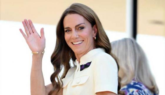 Kate Middleton receives standing ovation as she returns to Wimbledon 2025