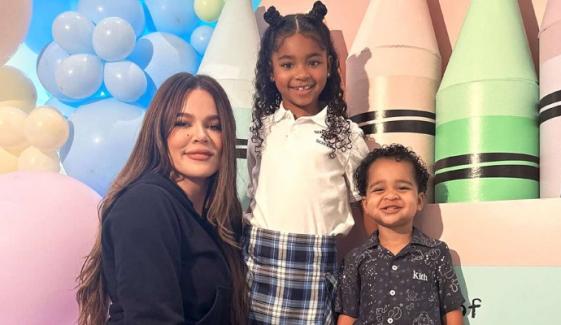Khloé Kardashian spends quality time with kids at Color Run event