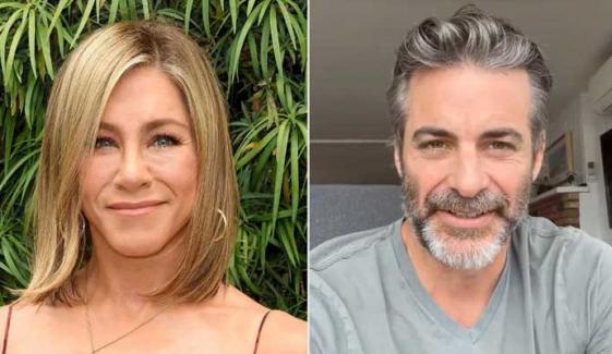 Jennifer Aniston ‘casually dating’ beau Jim Curtis: ‘Very happy and fulfilled’