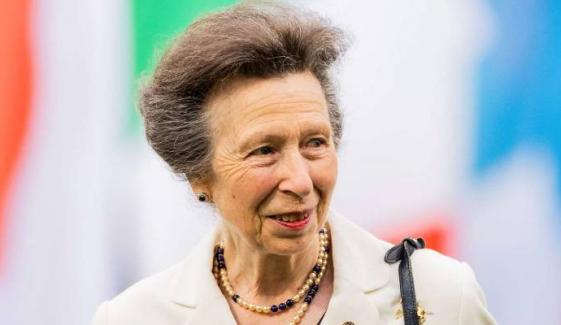 Princess Anne beams as she accepts new honour at University of Huddersfield