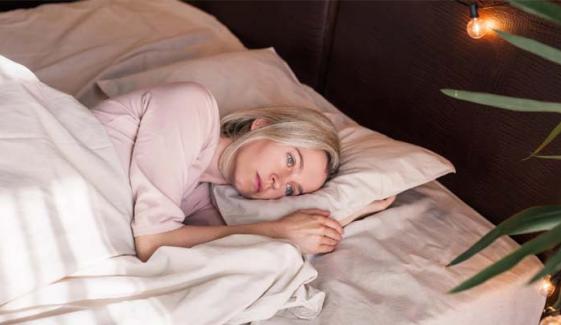 Research shows greater depression risk in women with premature menopause