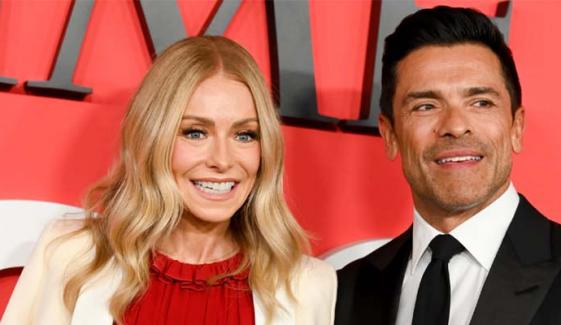 Kelly Ripa opens up about Mark Consuelos' annoying habit hosting 'Live'