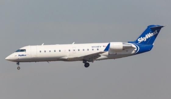 SkyWest flight forced to 'go-around' to avoid collision with another plane