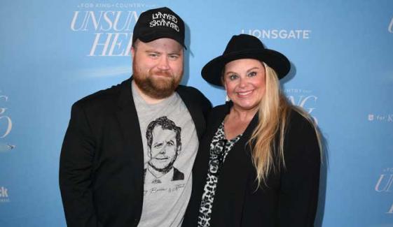 Paul Walter Hauser announces arrival of third child with wife Amy Boland 