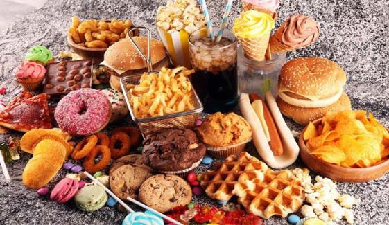 5 common foods and drinks you must avoid for long-term health