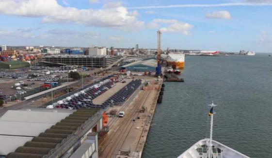Explosion threat prompts evacuation of cruise ship in Southampton