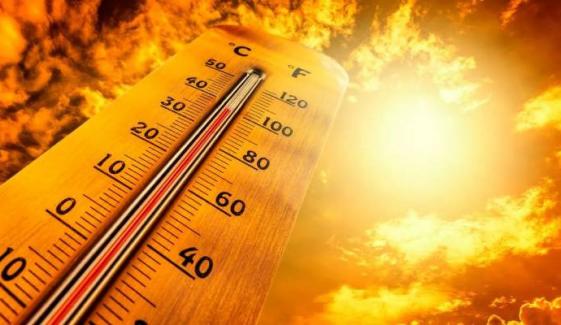 UK weather: Fourth heatwave hits England with soaring temperatures, water shortages