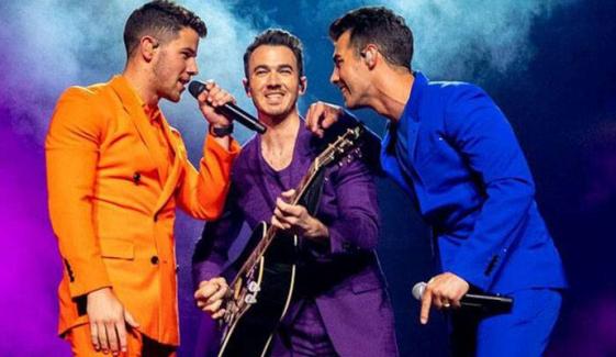 Jonas Brothers surprises fans with delightful announcement