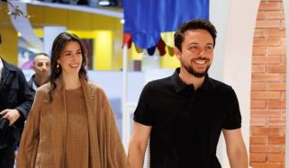 Princess Rajwa makes dazzling appearance with Prince Hussein for new duty