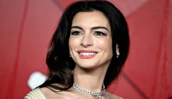 Anne Hathaway shares special message for 'dream bestie' amid 'DWP2' filming