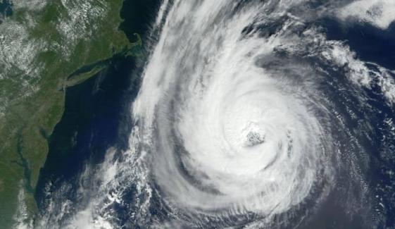 UK weather: Country braces for soaring temperatures ahead of Hurricane Erin