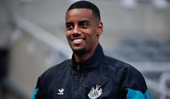 Alexander Isak set to join Liverpool in British-record £125m deal