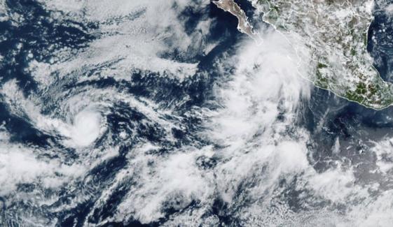 Hurricane Lorena intensifies, may weaken before striking Baja California 