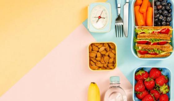 One meal a day (OMAD) diet: Health benefits, risks and more