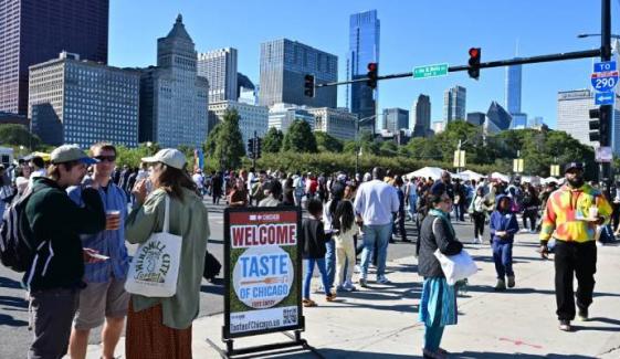Taste of Chicago kicks off in Grant Park with dozens of food stalls