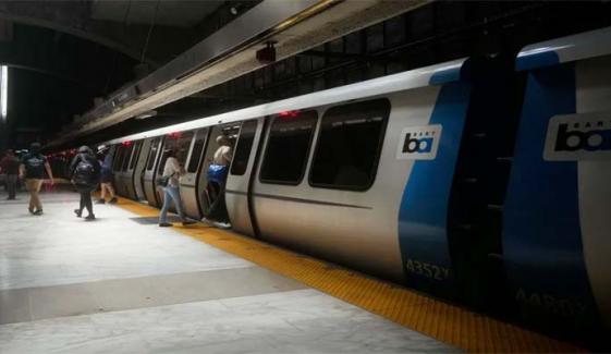 Massive BART outage leaves Bay Area commuters stranded