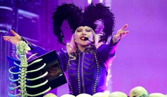 Lady Gaga performs prerecorded 'Dead Dance' at 2025 MTV VMAs after win
