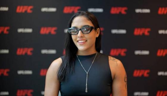 Alice Pereira set to become youngest female fighter in UFC history
