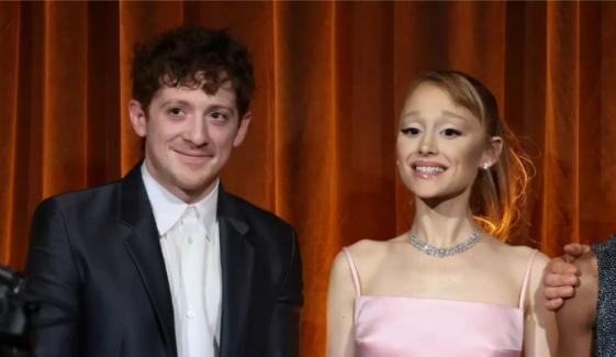 Ariana Grande’s beau Ethan Slater shares special message for singer’s fans