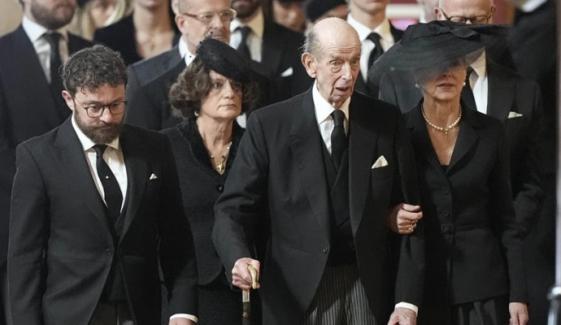 Duke of Kent bids farewell to wife as family unites at funeral