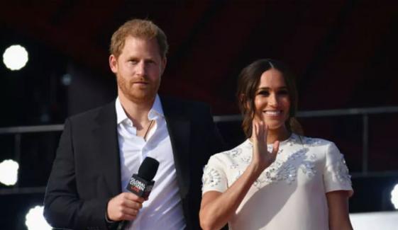 Prince Harry, Meghan Markle share sweet onstage hug at Kevin Costner’s event