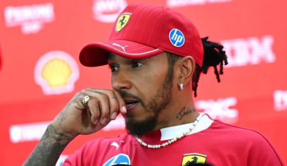 Hamilton urges Ferrari to improve after disappointing Singapore Qualifying
