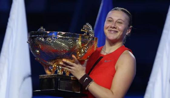 Amanda Anisimova wins China Open title in thrilling victory