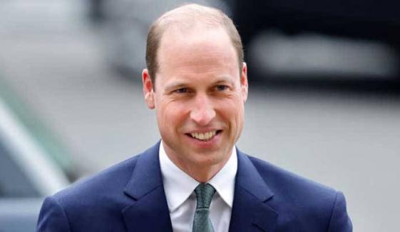 Prince William makes history by awarding first ‘Love Island’ contestant