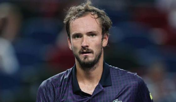 Daniil Medvedev’s shocking request to ball girl sparks outrage: ‘What a freak’