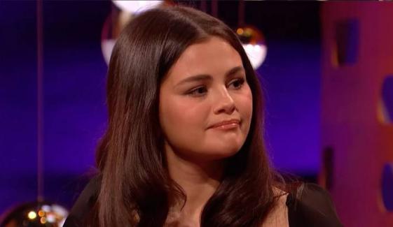 Selena Gomez tears up as she wishes to be a mom despite infertility struggles