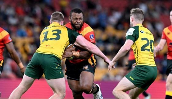 NRL to impose 10-year ban on players switching to 'counterfeit' R360 league