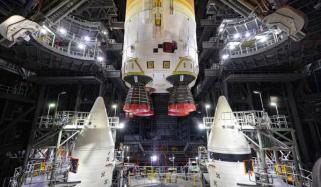 Elon Musk slams acting NASA chief over SpaceX moon contract