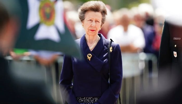 Princess Anne honors veterans in royal tradition