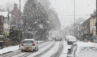 UK braces for chilly weekend as Arctic winds bring first signs of snow