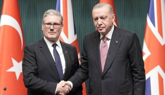 UK, Turkey strengthen military ties with new fighter jet deal