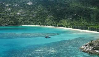 Australian womanâs âsuddenâ death on Lizard Island prompts investigation